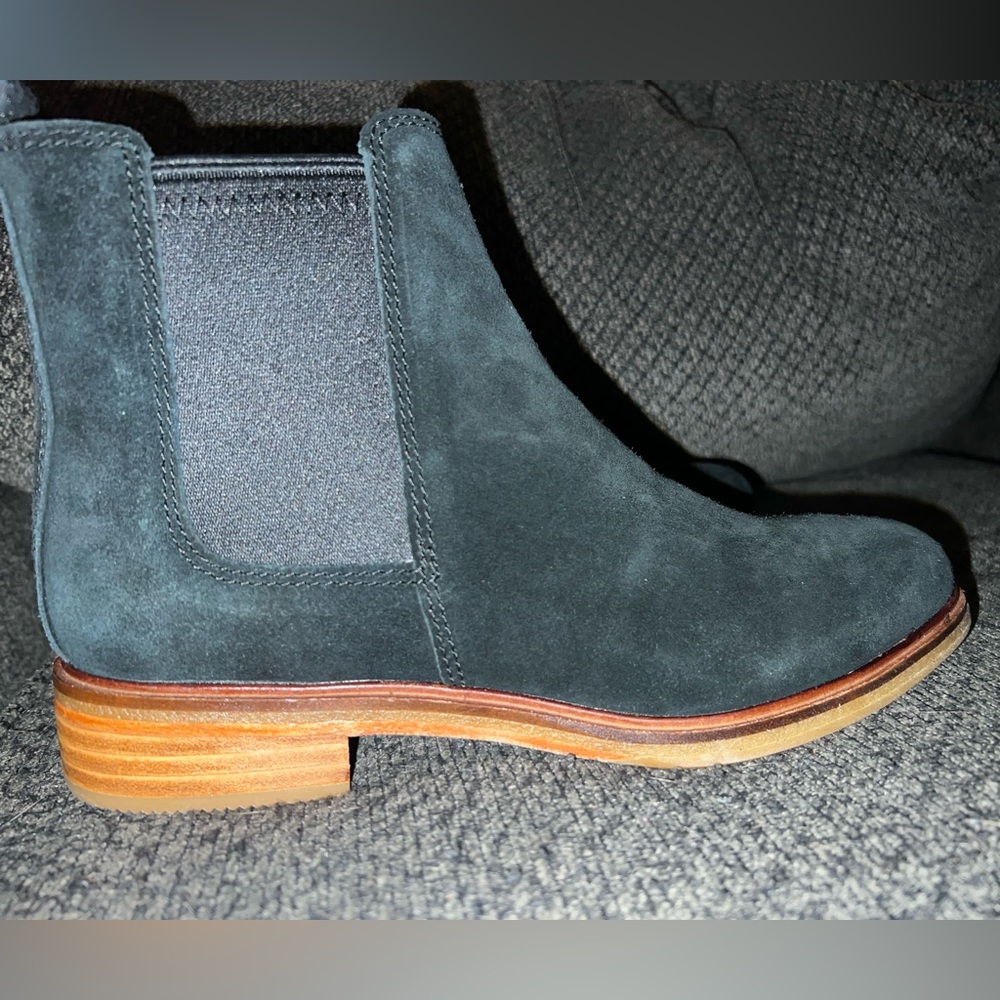 Clark’s Clarkdale Arlo Black Suede Chelsea Boot